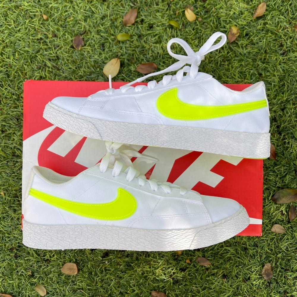 Nike Blazer low white yellow shoes - Picture 1 of 4
